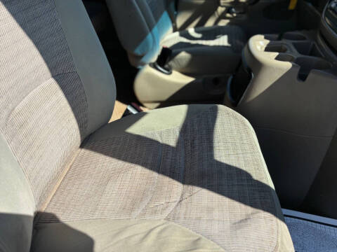 2003 Ford E-Series E-350 SD XLT