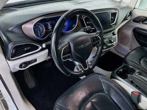 2018 Chrysler Pacifica Touring L