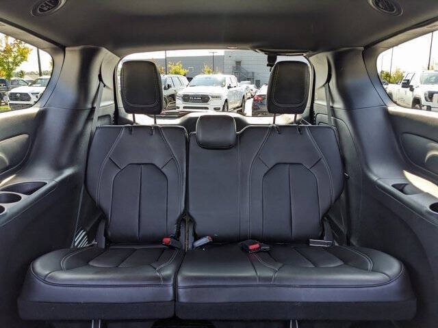 2025 Chrysler Pacifica Plug-In Hybrid