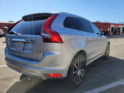 2015 Volvo XC60 T5 Drive-E Premier