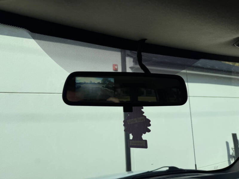 2022 Chevrolet Express LS 3500