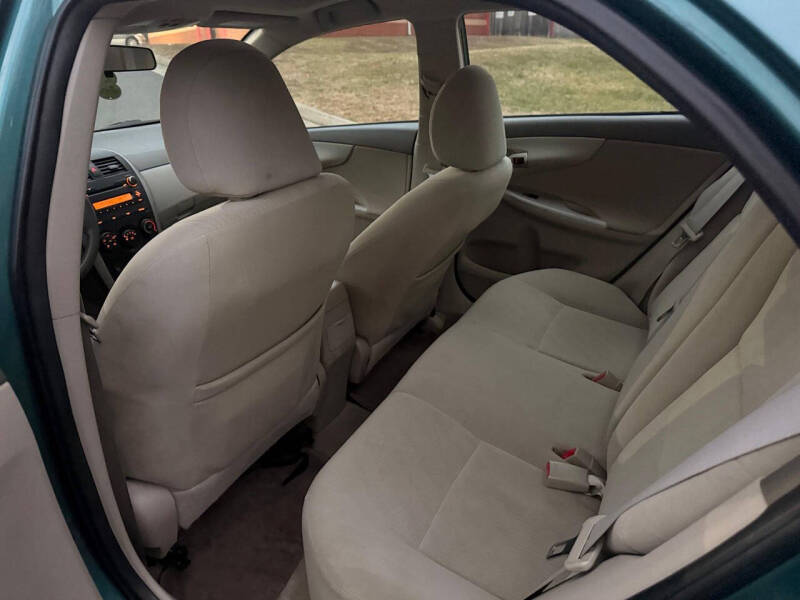 2010 Toyota Corolla LE