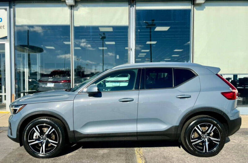 2023 Volvo XC40 B5 Core