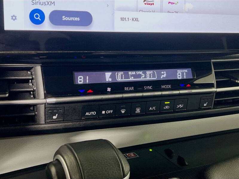 2025 Toyota Sienna
