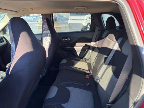 2017 Jeep Cherokee Sport