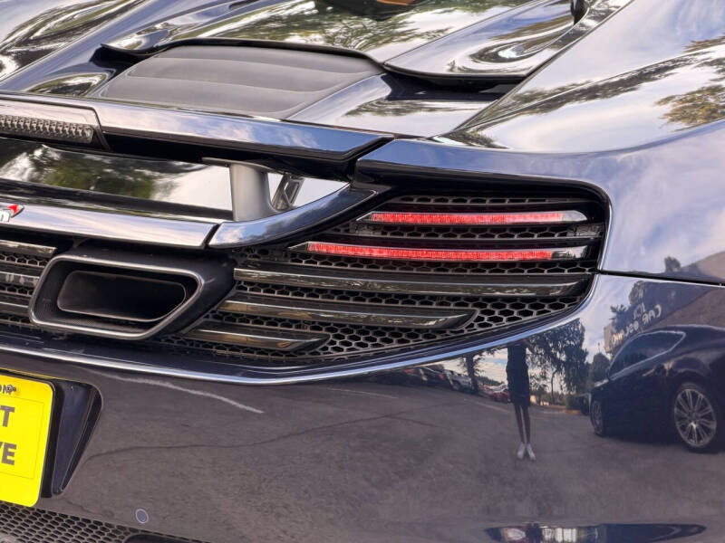 2013 McLaren MP4-12C Spider