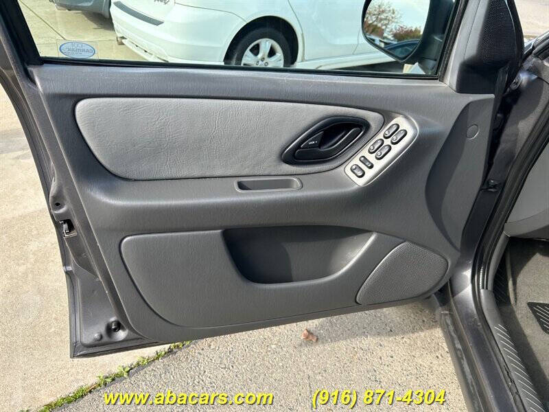 2005 Ford Escape XLT