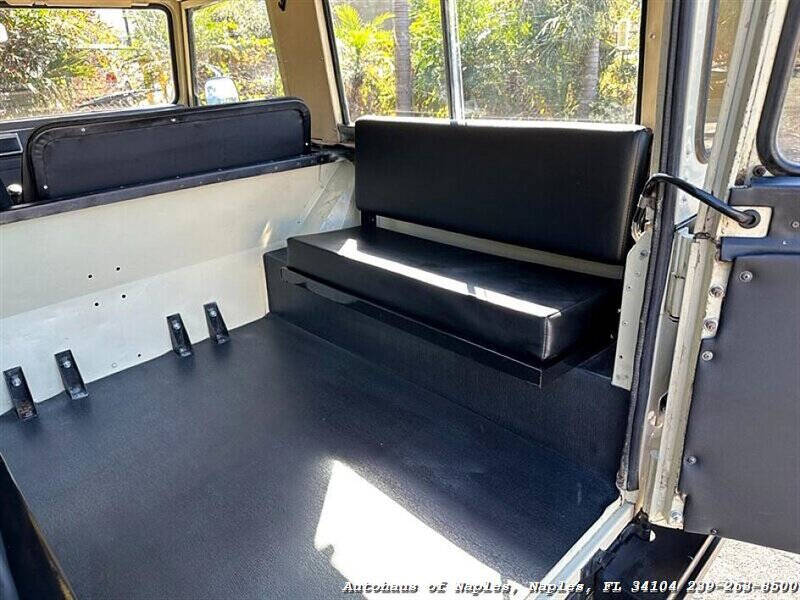 1987 Land Rover Defender