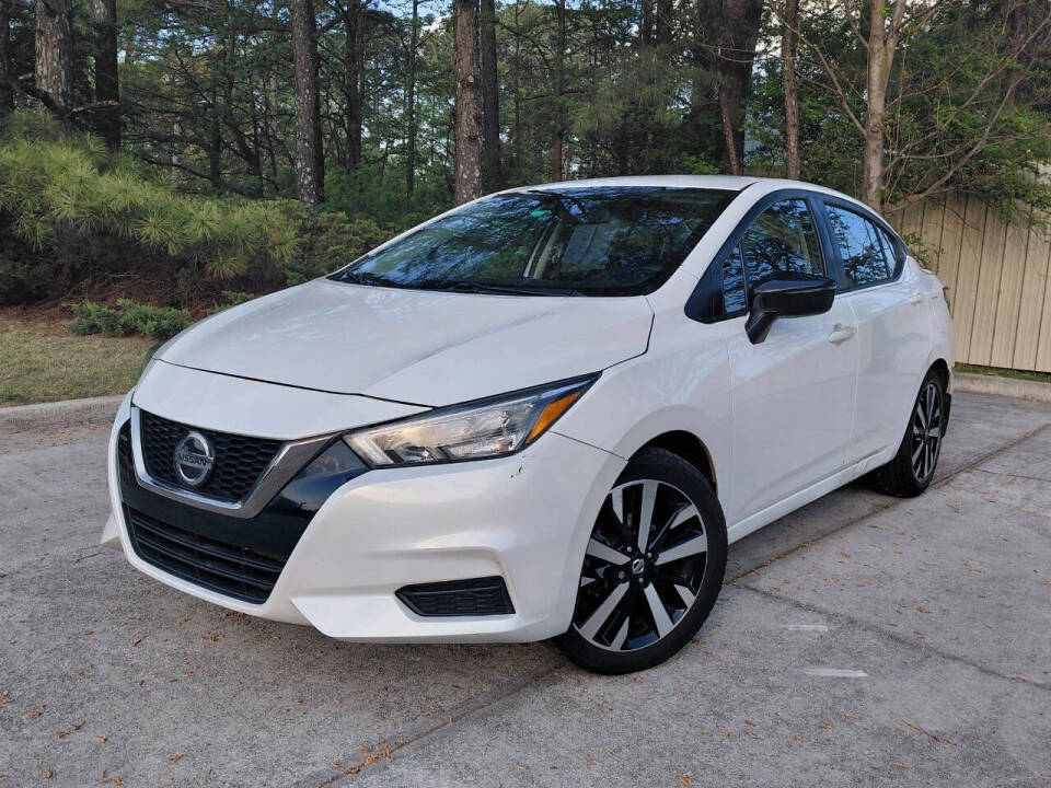 2022 Nissan Versa 1.6 SR CVT's photo