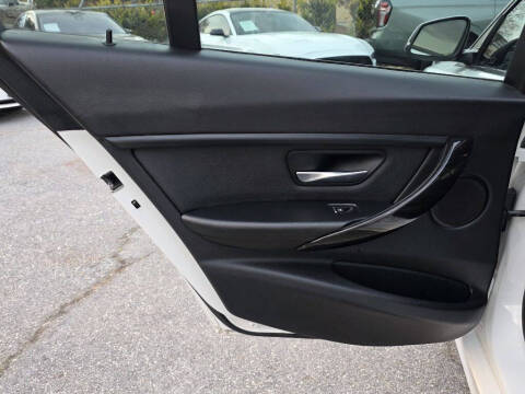 2018 BMW 3 Series 320i