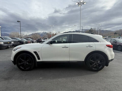 2017 Infiniti QX70