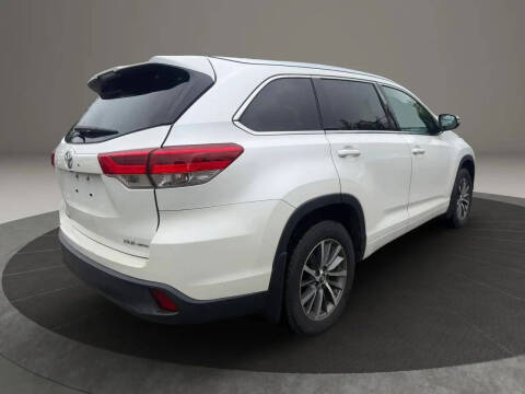 2017 Toyota Highlander