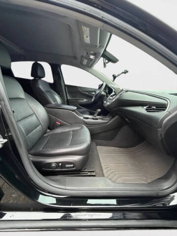 2017 Chevrolet Malibu LT