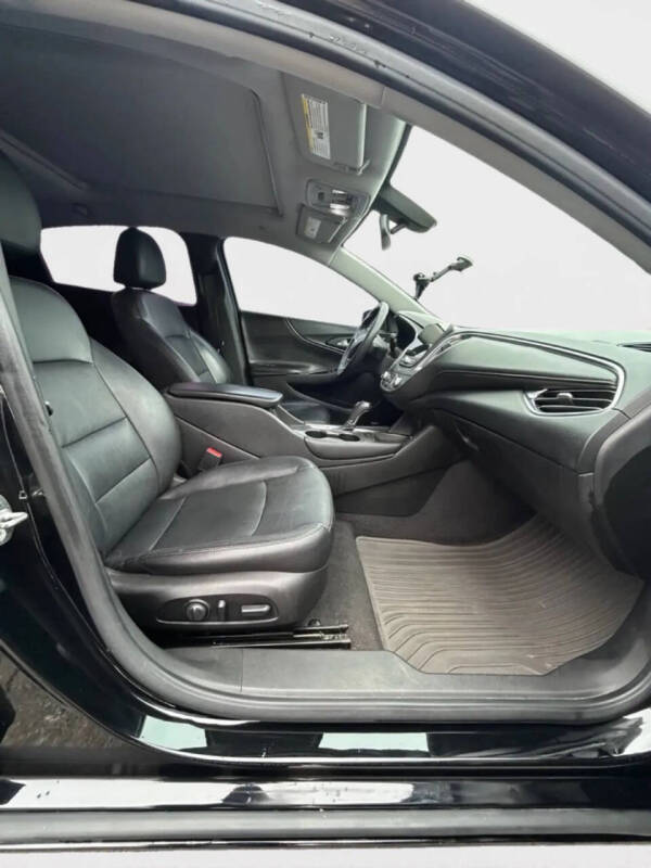 2017 Chevrolet Malibu LT