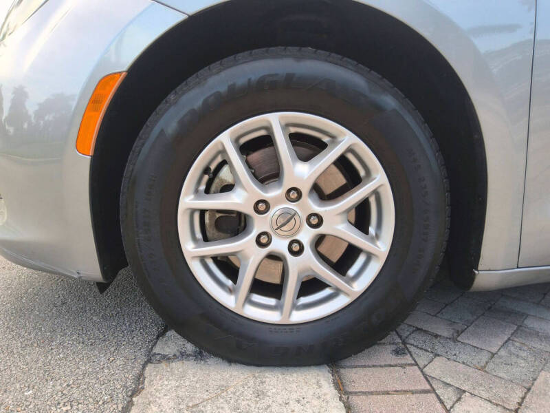 2021 Chrysler Voyager LXi
