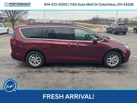 2022 Chrysler Pacifica Touring L