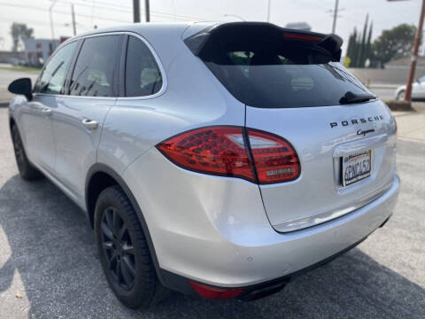 2011 Porsche Cayenne Tiptronic