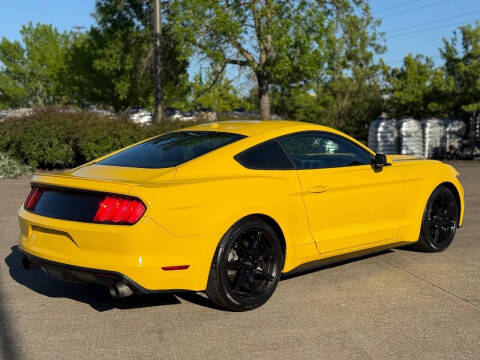 2017 Ford Mustang EcoBoost Premium