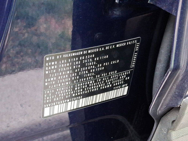 2023 Volkswagen Tiguan SE