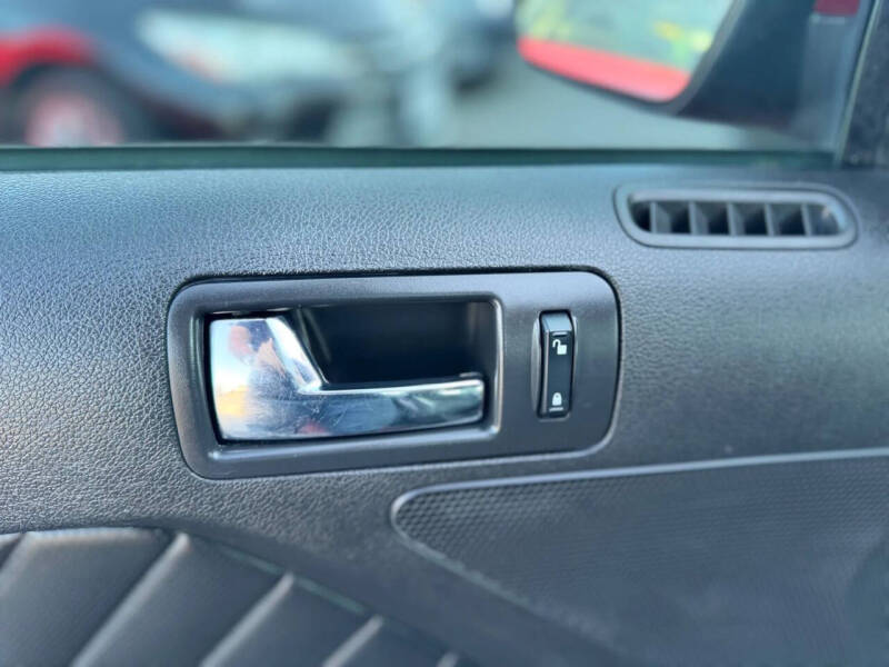 2013 Ford Mustang V6 Premium