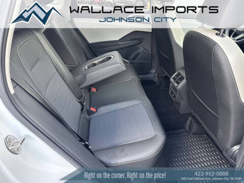 2025 Volkswagen Taos SE 4Motion