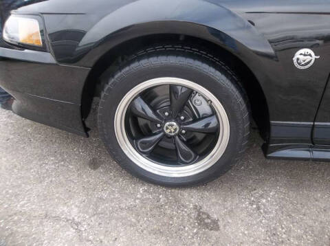 2004 Ford Mustang Mach 1 Premium