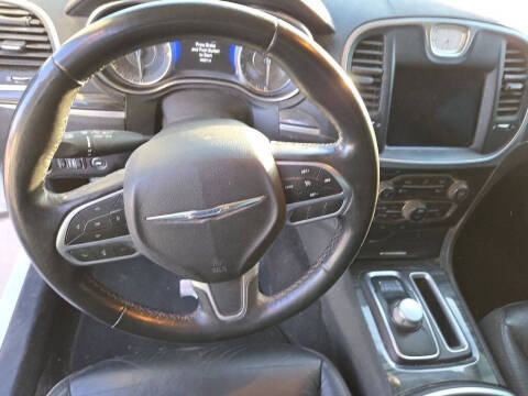 2021 Chrysler 300 Touring