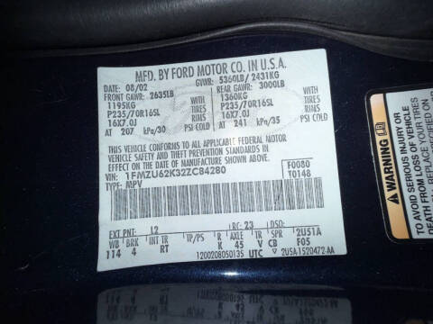 2002 Ford Explorer XLS