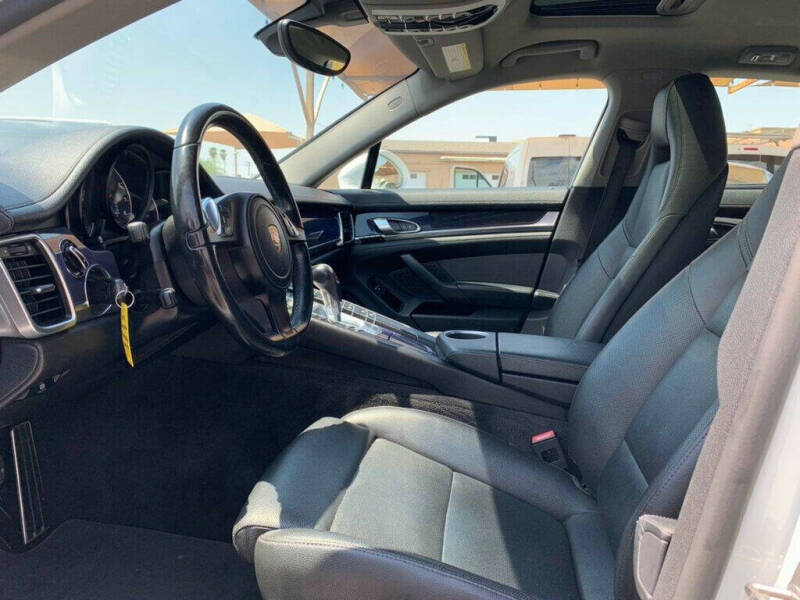 2015 Porsche Panamera