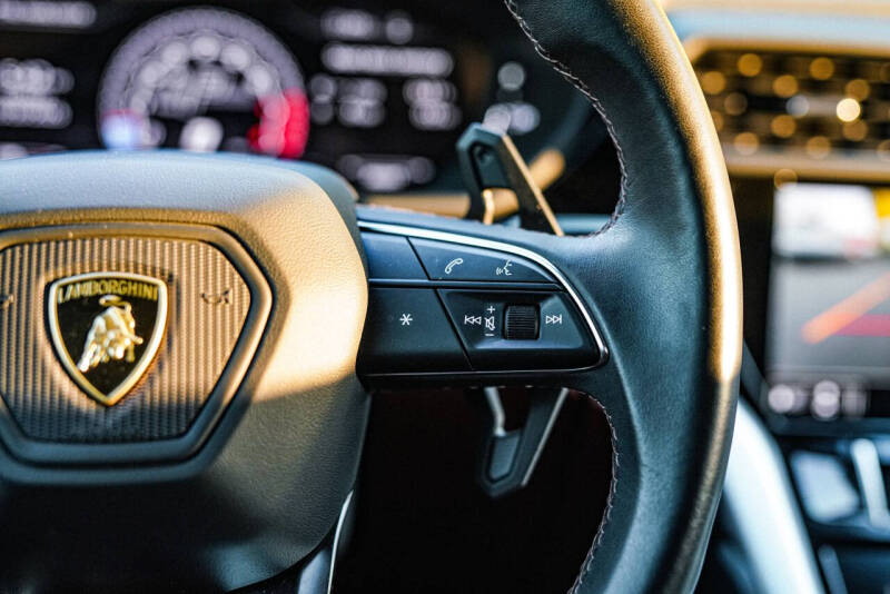 2020 Lamborghini Urus