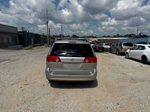 2006 Toyota Sienna