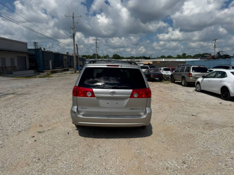 2006 Toyota Sienna