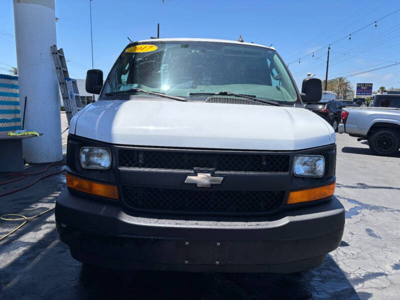 2017 Chevrolet Express 2500
