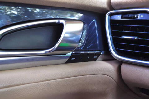 2012 Porsche Panamera