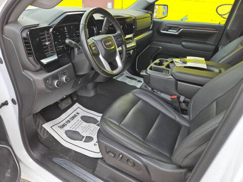 2024 GMC Sierra 1500 SLT