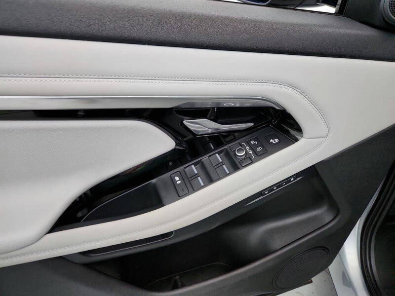 2020 Land Rover Range Rover Evoque SE