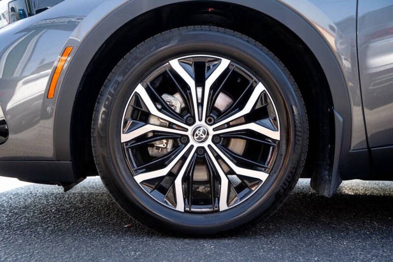 2023 Toyota Crown XLE