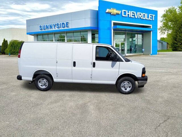 2025 Chevrolet Express 2500
