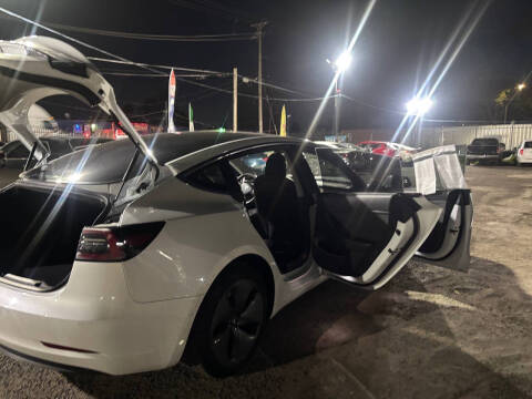 2019 Tesla Model 3 Standard Range Plus