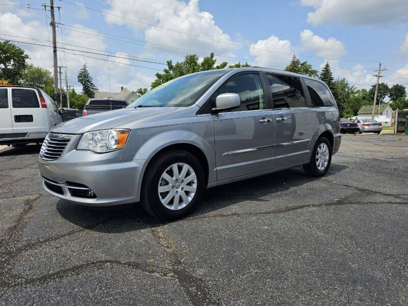 2014 Chrysler Town and Country for sale at DALE'S AUTO INC in Mount Clemens MI