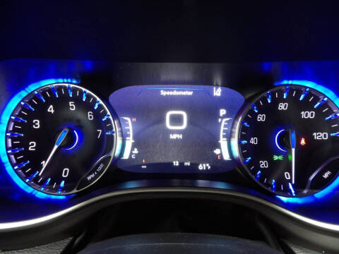 2027 Chrysler Pacifica Select