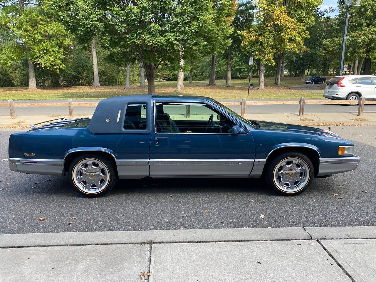 1993 Cadillac DeVille for sale at Vintage Motors USA in Roselle, NJ