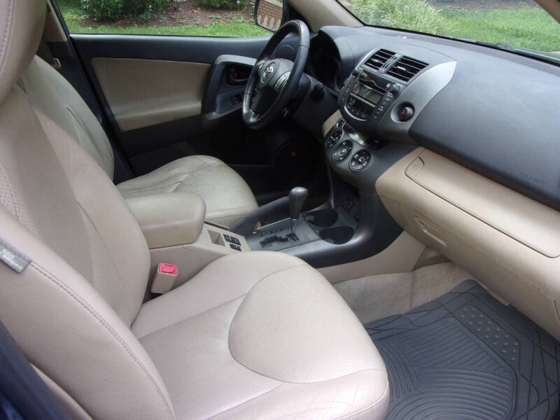 Image 8 of 2010 Toyota RAV4 Limited