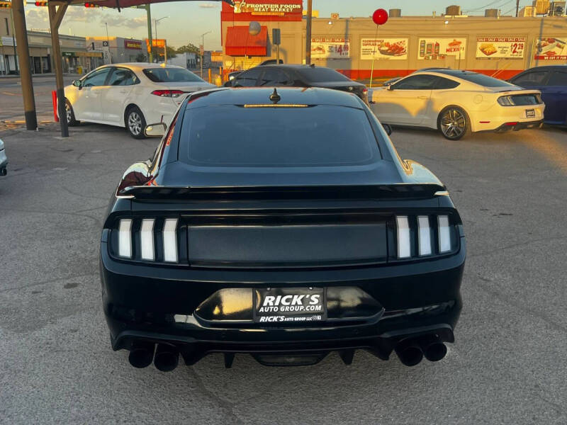 2020 Ford Mustang