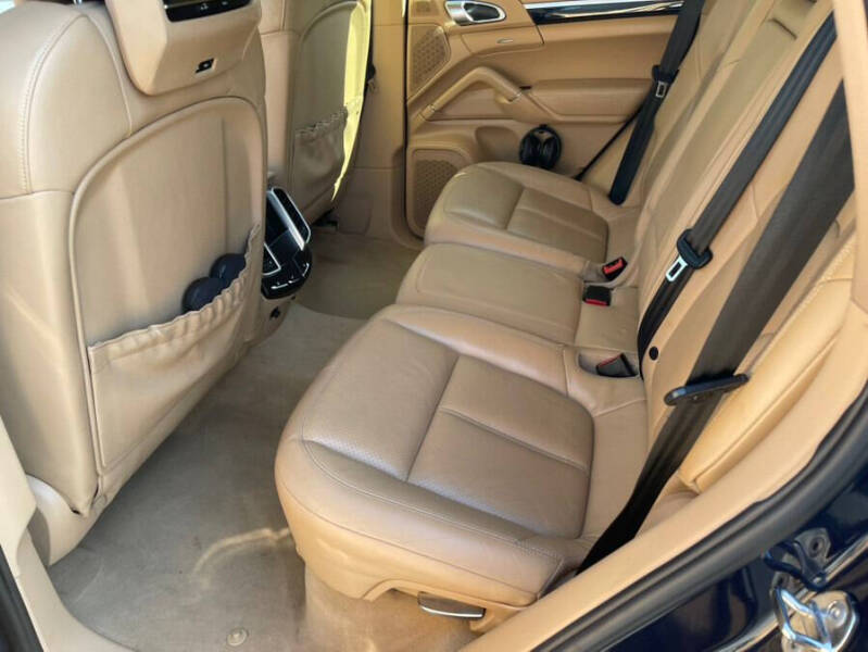 2012 Porsche Cayenne S