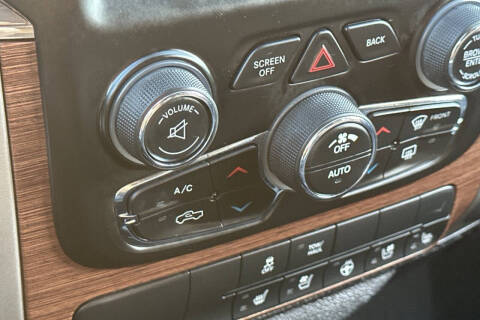 2016 RAM 1500 Laramie