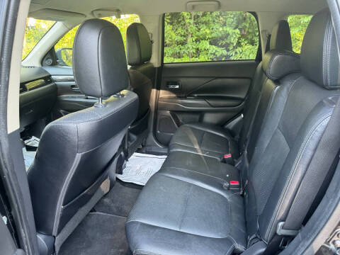 2017 Mitsubishi Outlander SE