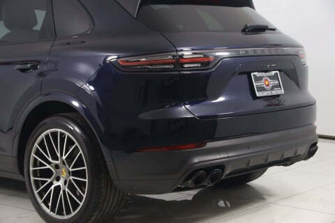 2022 Porsche Cayenne Platinum Edition
