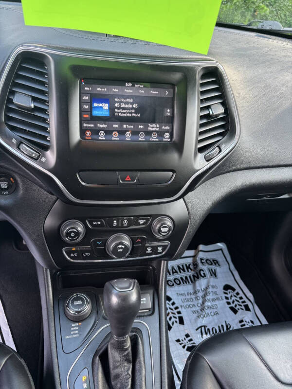 2019 Jeep Cherokee Latitude Plus