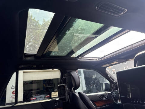 2018 Lincoln Navigator Select